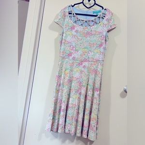 Flower soft stretch dress in pastels